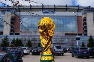 天空:FIFA意外免費(fèi)賣票給球迷+要求重新付款,大約60人受影響配圖