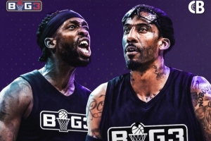 貝弗利：我老了&都38歲了 以后是否會(huì)打BIG3再看看吧配圖