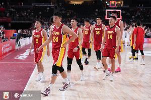 澎湃新聞：第四名之后，中國男籃需要重新認(rèn)識亞洲配圖