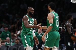 考辛斯：杰倫·布朗流言滿天飛時(shí) 塔圖姆卻從未站出來為兄弟辯護(hù)配圖